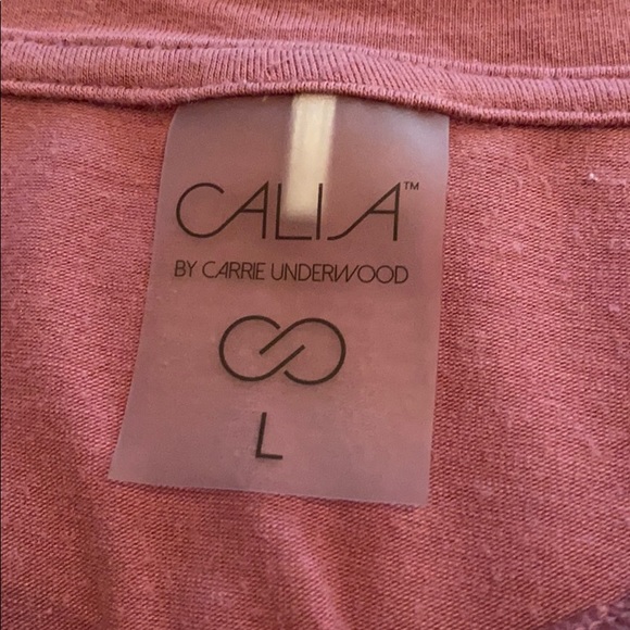 pink workout top - Picture 2 of 3